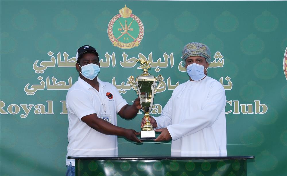 نادي سباق الخيل السلطاني ينظم السباق السادس في ميدان الرحبة ببركاء