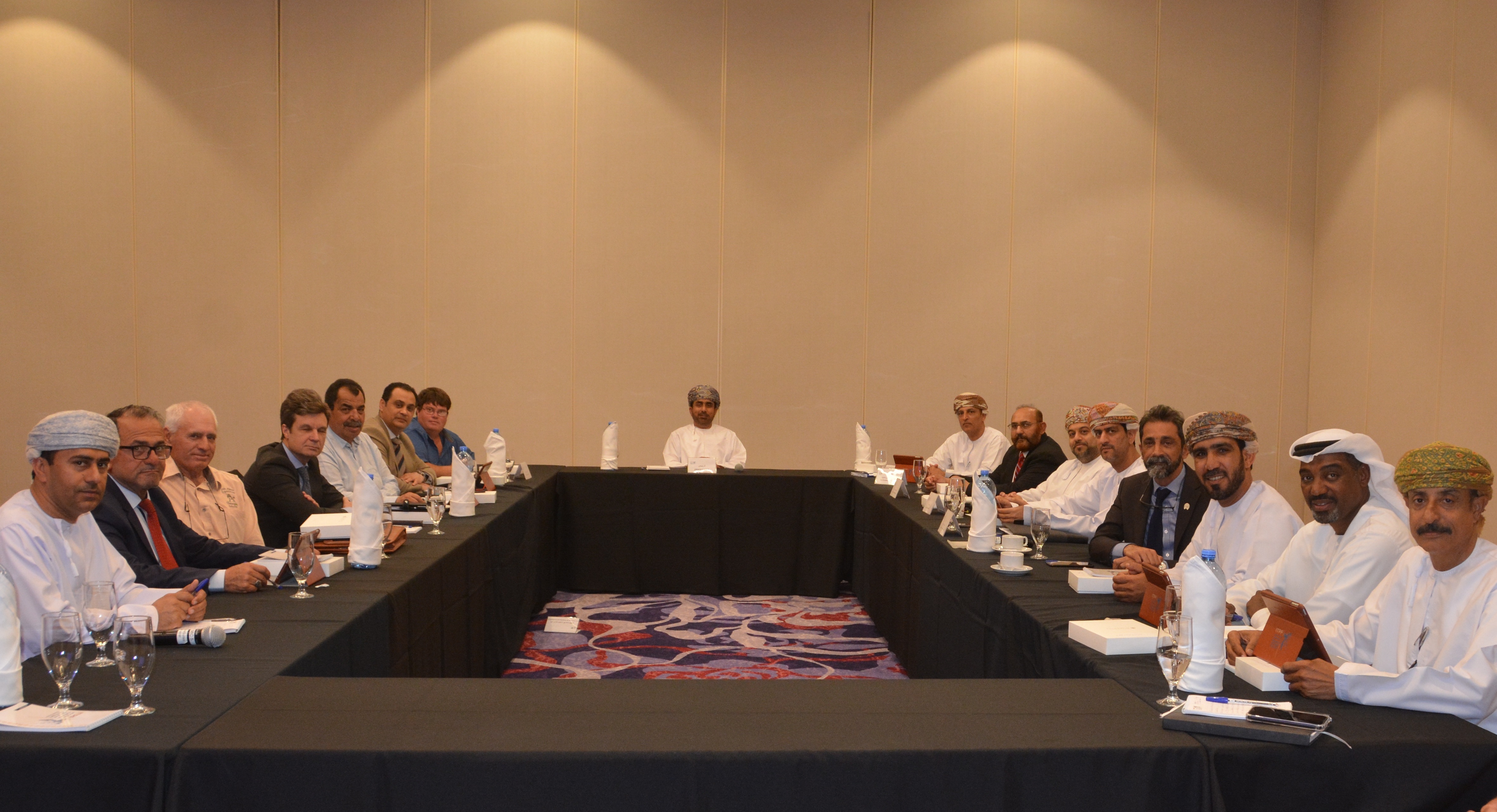 مسقط تستضيف اجتماعات الاتحاد الدولي لالتقاط الأوتاد