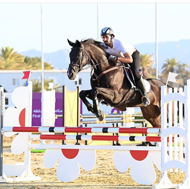 الصافنات وخيالة الحرس والخيالة السلطانية تخطف المراكز الأولى في قفز الحواجز