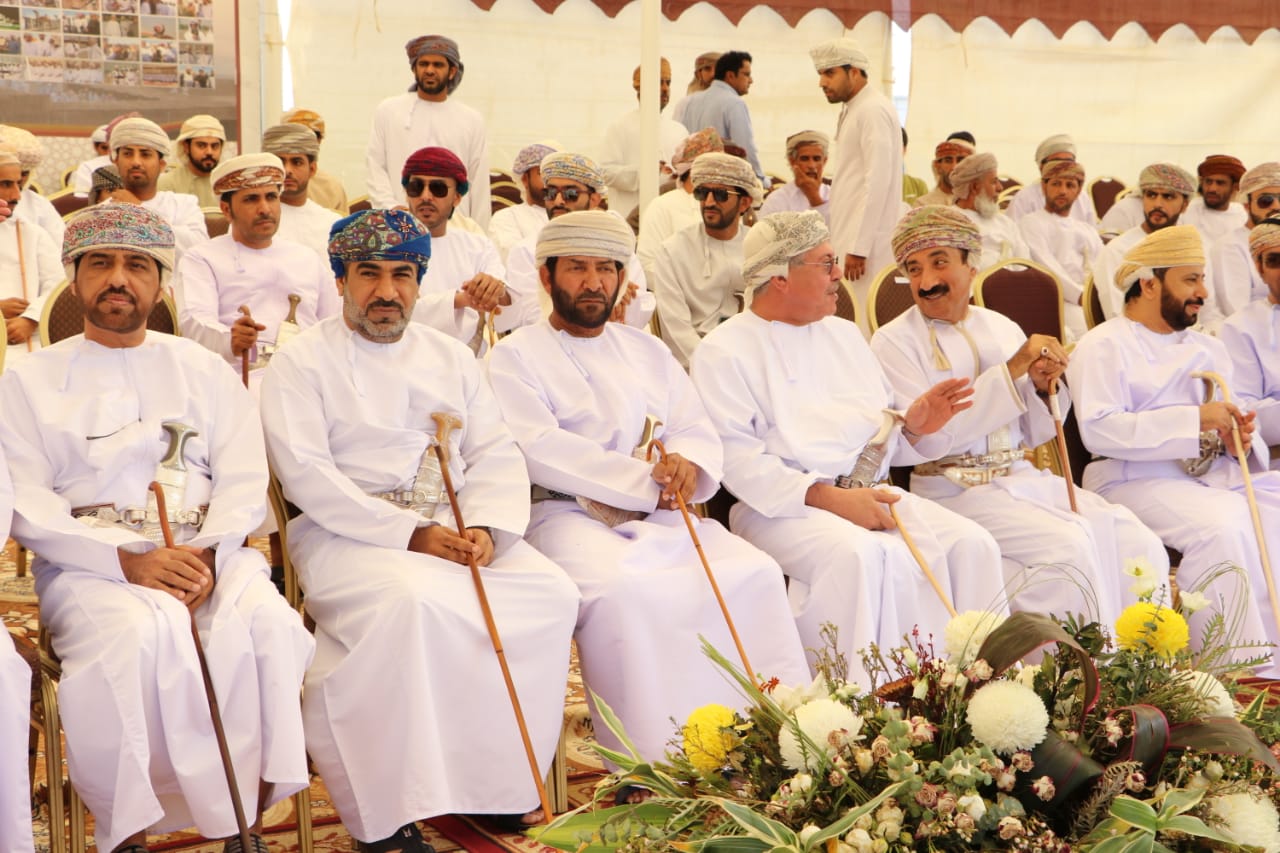 ختام مهرجان نيابة حمراء الدروع السادس لمزاينة االإبل بولاية عبري