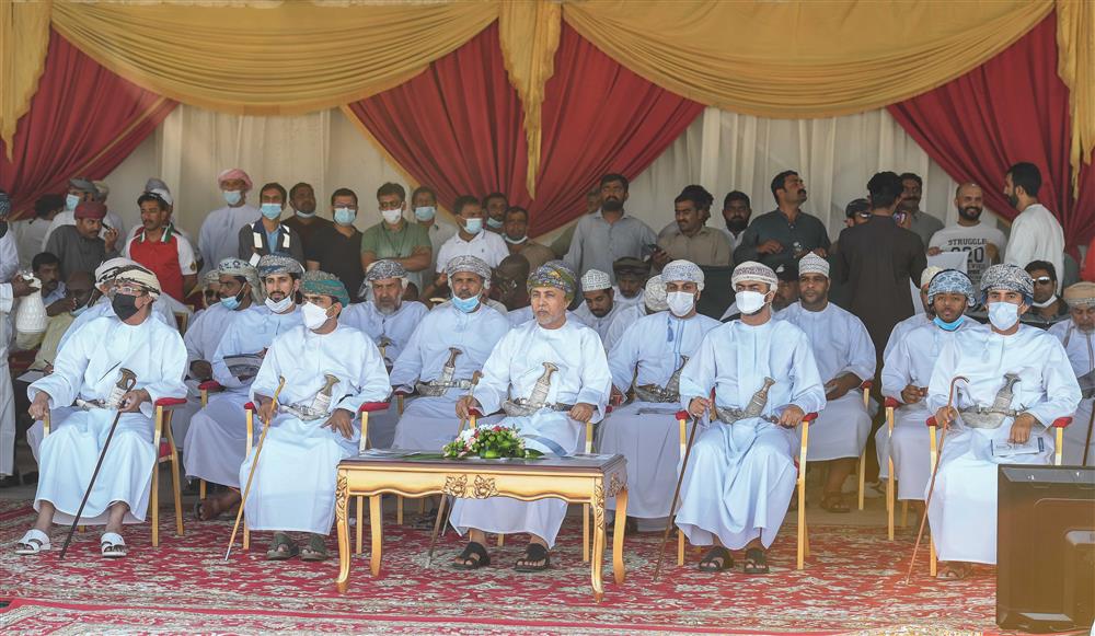 تواصل منافسات البطولة الدولية لالتقاط الأوتاد باللباس التقليدي بالدقم