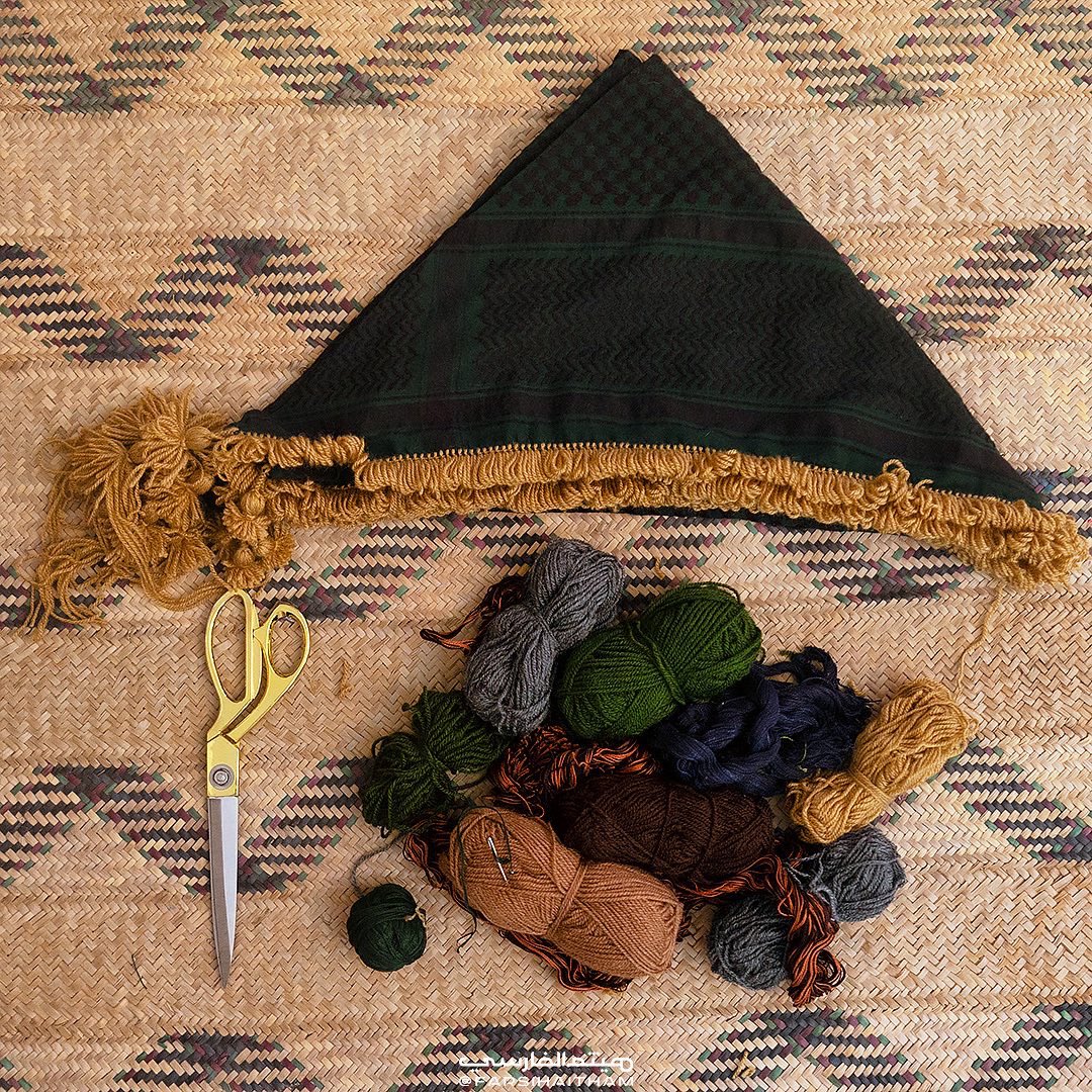 "المصر" الظفاري.. حكاية وراءها تفرد وأناقة رجال صلالة