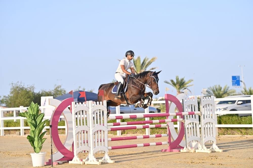 انطلاق أولى منافسات قفز الحواجز بالرحبة