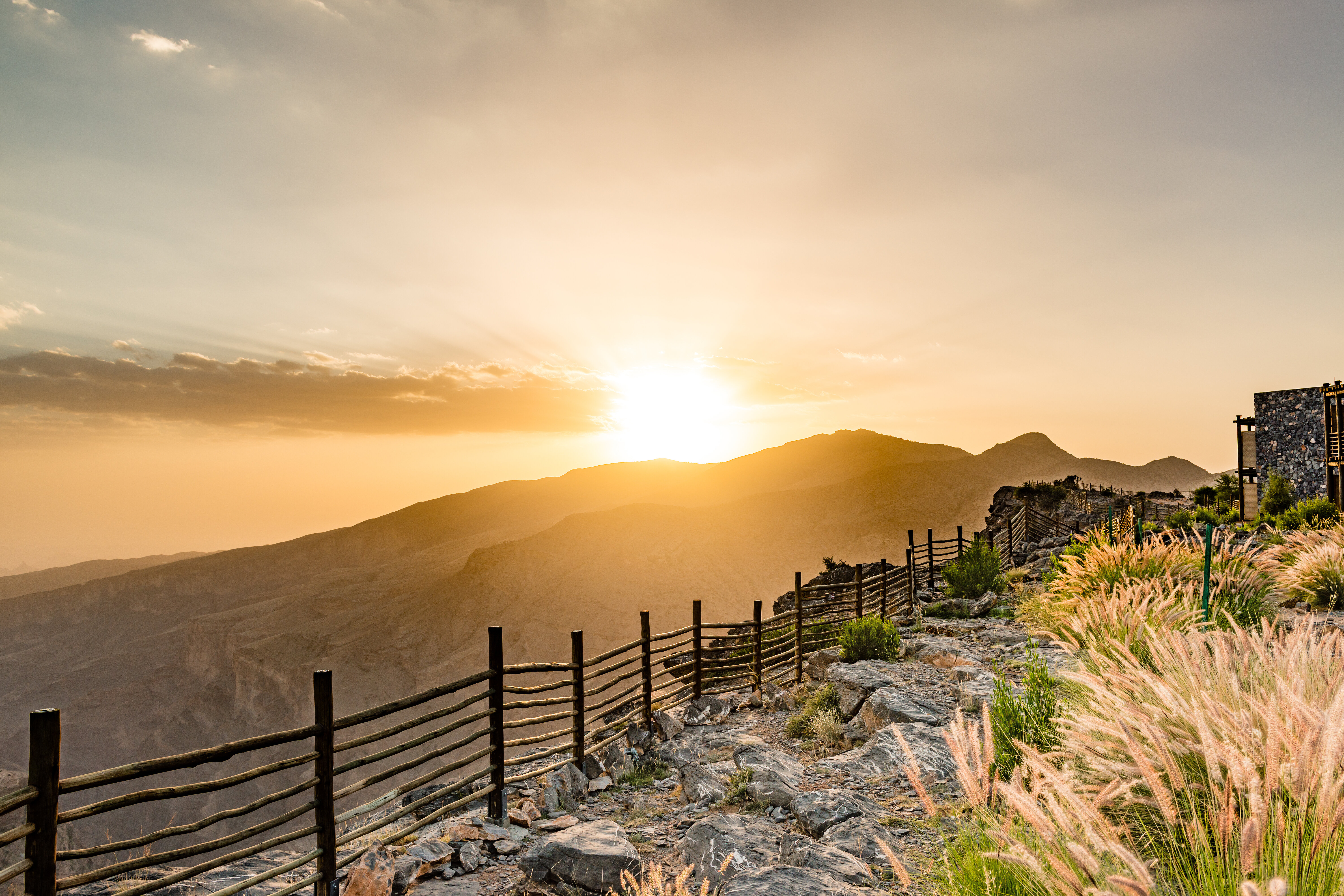 غروب الشمس في الجبل الأخضر
